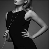 Цепочка-кнут на шею Bijoux Indiscrets MAGNIFIQUE Necklace Whip - Gold, украшение для тела