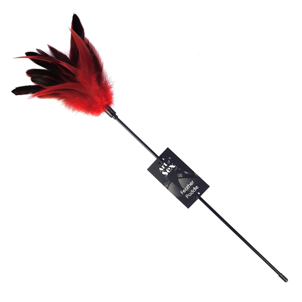 Щекоталка с пером петуха Art of Sex – Feather Paddle