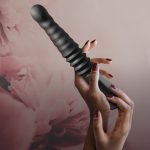 Пульсатор Blush Temptasia – Lazarus Thrusting Dildo – ребристий стовбур, 3 швидкості