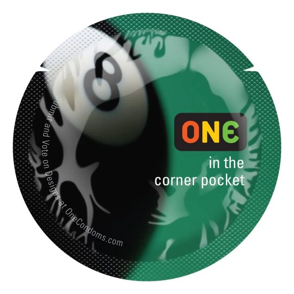 Презерватив ONE Color Sensations ONE is the corner pocket, 1 шт, черный, гладкий, со смазкой