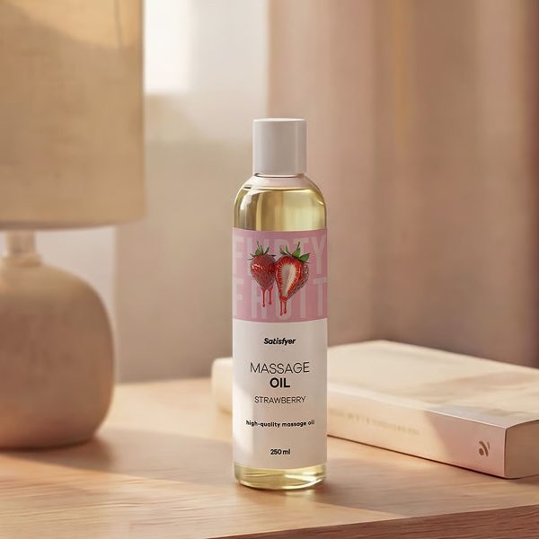 Массажное масло Satisfyer Massage Oil Strawberry 250 мл
