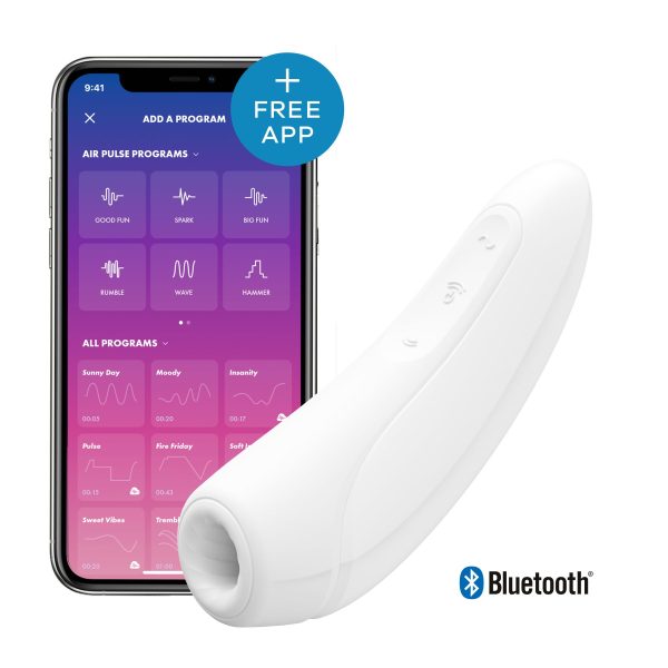 Вакуумный клиторальный стимулятор Satisfyer Curvy 1+ с управлением через интернет